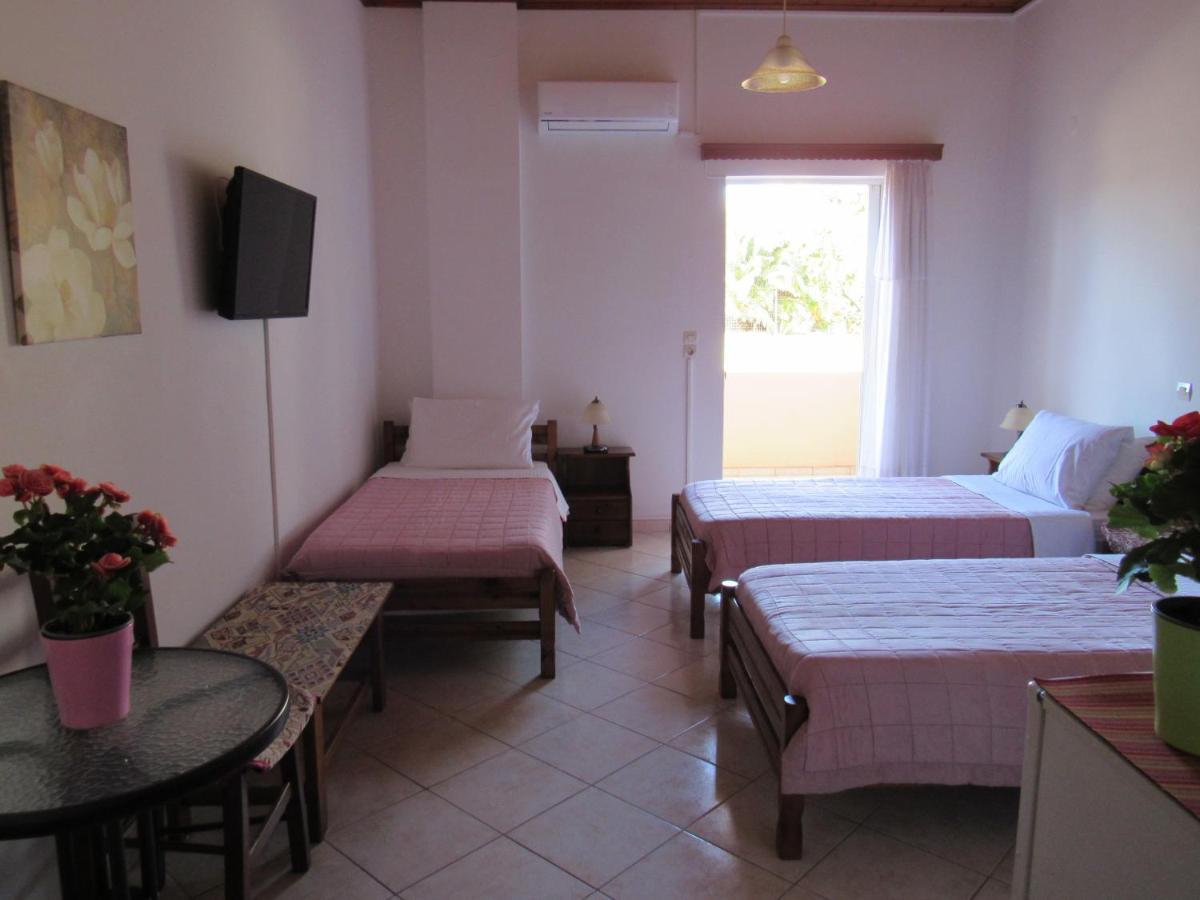 Athina Guest house 2*