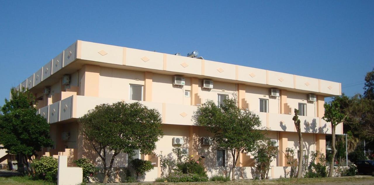 Athina Guest house 2*